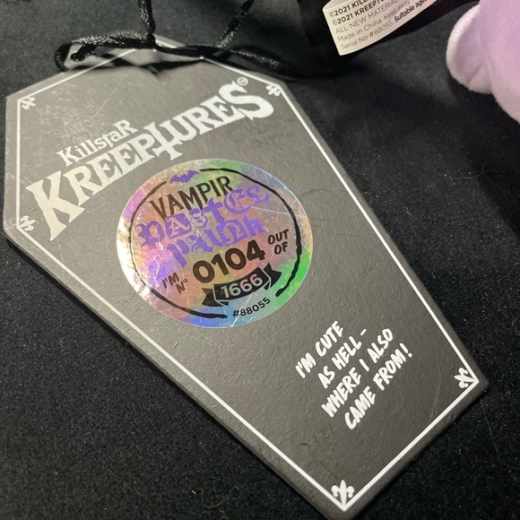 Pastel Punk Vampir Kreepture - Picture 3 of 3